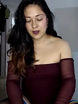 LisbethMoore  online show from June 22, 3:31 pm