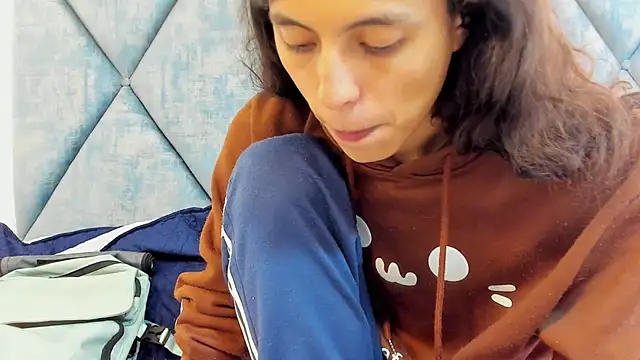 FreyaMoller online show from February 4, 9:07 pm