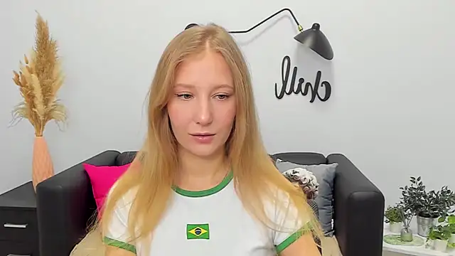 LolaWilsons online show from December 17, 7:34 am