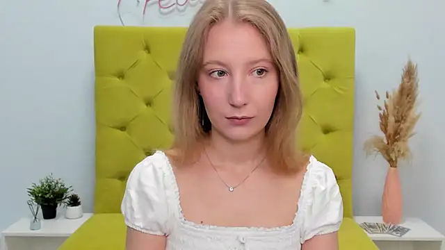 LolaWilsons online show from May 2, 7:22 am