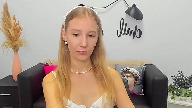 LolaWilsons online show from September 15, 7:16 am