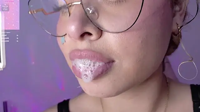 Haelycute online show from August 1, 4:25 am
