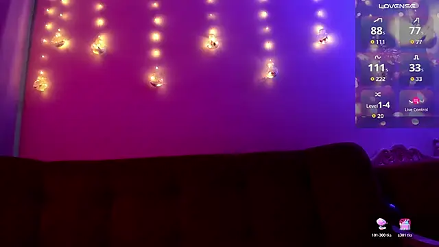 ohpetitemuse online show from November 14, 7:14 pm