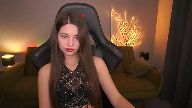 Mille Joy online show from November 25, 1:35 pm