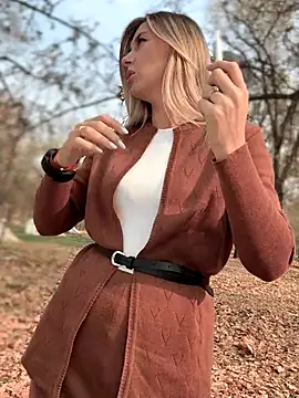 Crazy-Rosa online show from October 28, 8:20 am