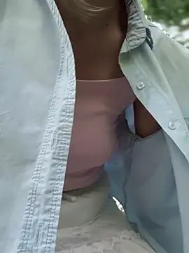 Crazy-Rosa online show from May 3, 4:38 am