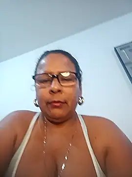 Afroditabichota online show from November 7, 11:31 pm