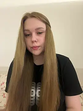 Marylallka5 online show from July 18, 9:17 pm