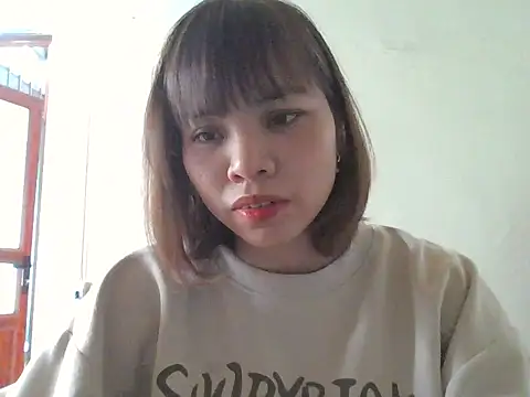 Angela-Eira online show from October 25, 7:16 am