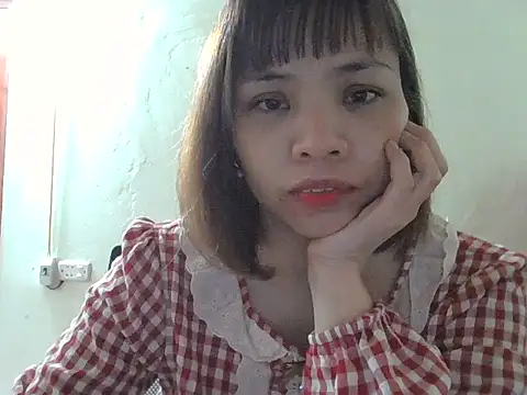 Angela-Eira online show from November 3, 8:40 am