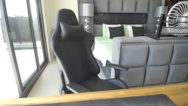 Wendysexyx online show from December 20, 12:20 pm