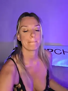 SpicyVicky online show from June 16, 4:13 am