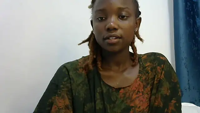 Latiffagodess online show from February 15, 11:20 am