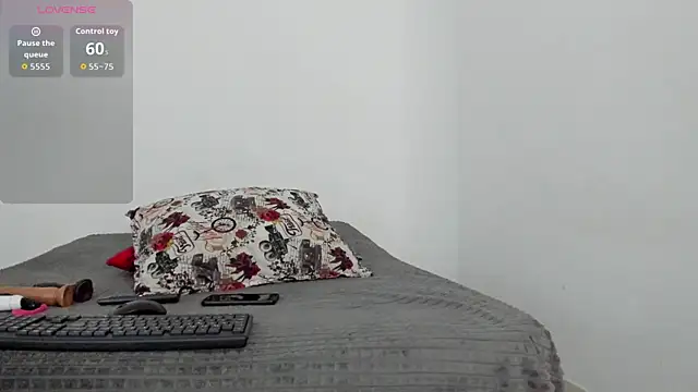 ambersmitx online show from August 3, 3:18 pm