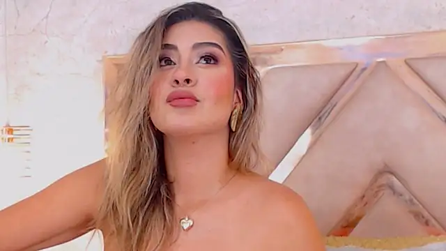 JoannaStanford online show from November 7, 11:20 pm