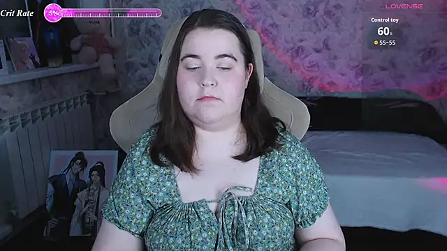 Estelle Hicks online show from August 2, 7:39 pm