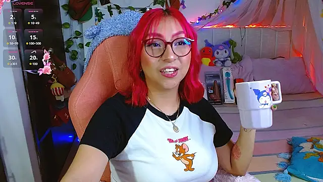 Littlerouse  online show from May 1, 8:39 am
