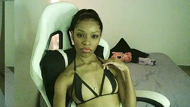 Crystal florez24 online show from September 22, 4:33 am