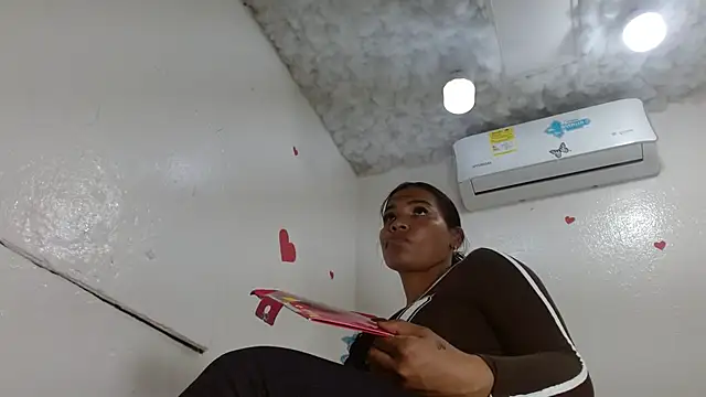 camilavagina24 online show from December 18, 10:47 pm