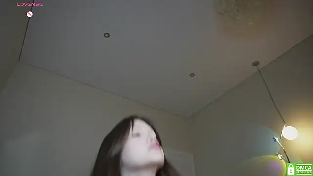  Eva Lee online show from July 28, 7:39 pm