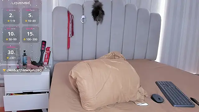 mileyerikson online show from September 13, 4:15 pm