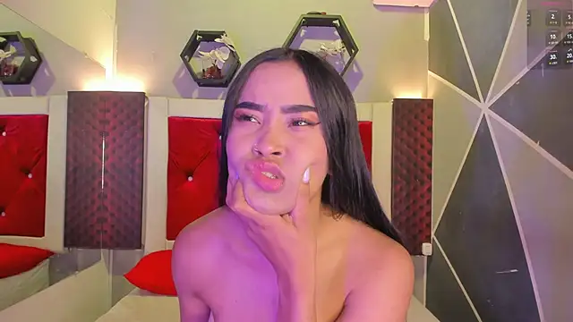 Karoll014 online show from June 8, 12:39 pm