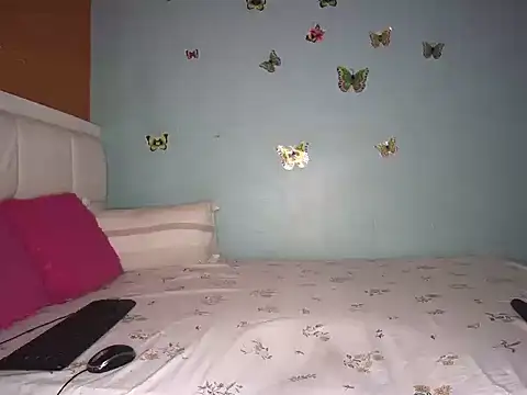 Sparkles J online show from June 12, 4:42 am