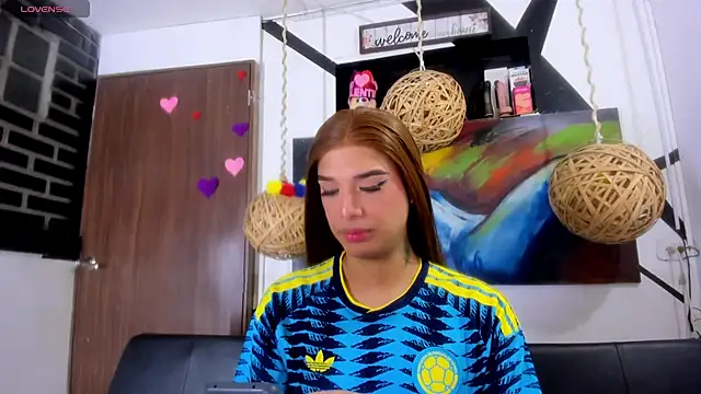 victoria aleia  online show from July 3, 9:43 pm