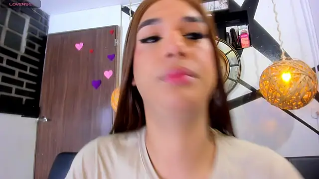 victoria aleia  online show from June 11, 10:28 pm