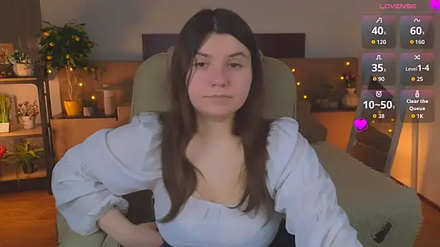 Viola  Shy online show from April 27, 8:39 pm