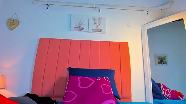 valen rose0 online show from November 13, 12:26 pm