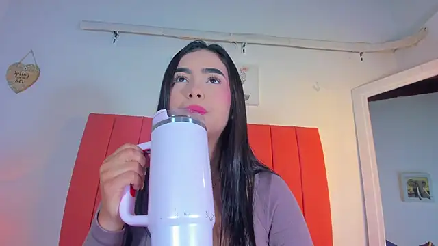 valen rose0 online show from December 2, 12:07 pm