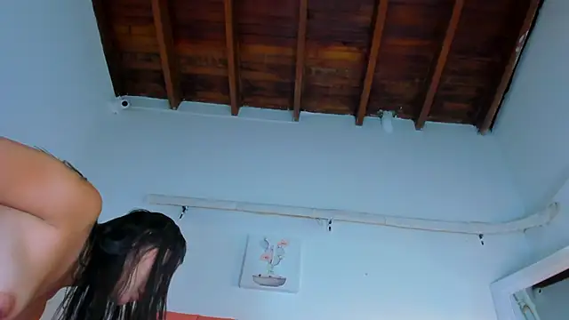 Snapshot of valen_rose0 chatting on September 16, 12:35 pm valen rose0 online show from September 16, 12:35 pm