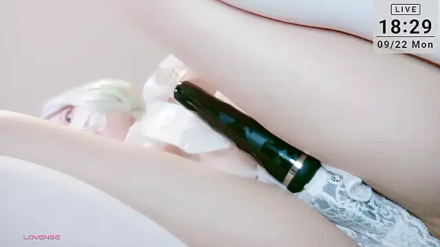 yuayua854 online show from September 22, 9:30 am