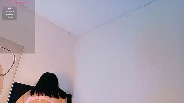 littleebluee online show from July 10, 7:58 pm