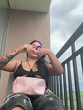 Pretty Isadora online show from December 19, 10:24 pm