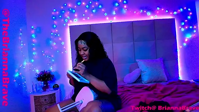 BriannaBrave online show from November 7, 2:50 am