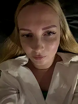 Snapshot of Aleksandrakis chatting on October 10, 8:14 pm Aleksandrakis online show from October 10, 8:14 pm