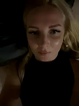 Snapshot of Aleksandrakis chatting on September 10, 8:42 pm Aleksandrakis online show from September 10, 8:42 pm
