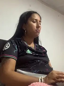 Snapshot of luna_asss chatting on October 17, 6:11 pm luna asss online show from October 17, 6:11 pm