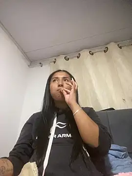 Snapshot of luna_asss chatting on September 20, 9:24 pm luna asss online show from September 20, 9:24 pm
