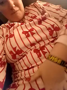 roxy-rose online show from November 29, 3:21 am