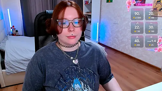 Snow-White  online show from July 10, 1:55 pm