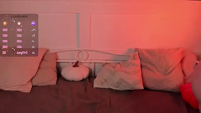 UnaMedison online show from October 12, 9:55 am