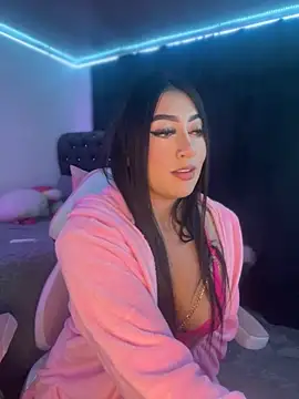 KittyRous online show from December 4, 8:38 am