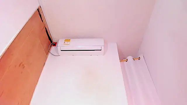 MiaKirshner online show from October 19, 3:14 pm