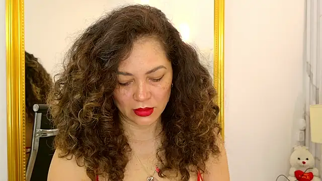 Juliabadlee online show from November 14, 8:42 pm