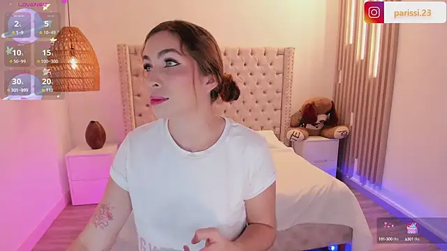 Snapshot of Mia_Parissi chatting on October 9, 8:02 pm Mia Parissi online show from October 9, 8:02 pm