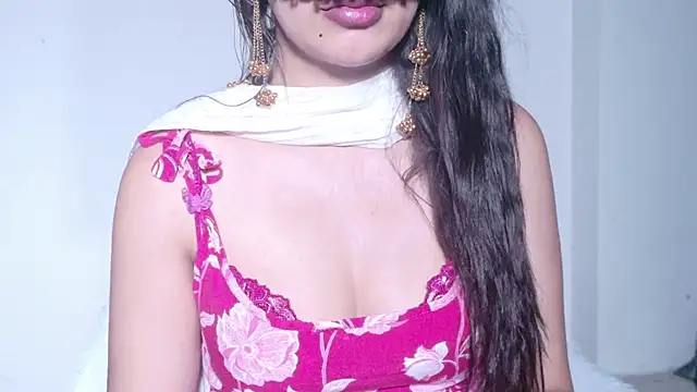 Aashika-Kaur online show from July 5, 4:40 am