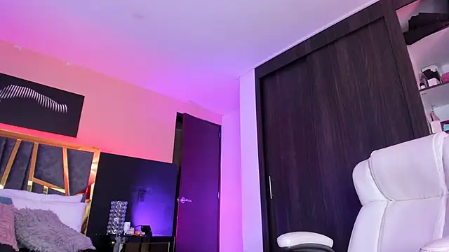 ChloeConnorr online show from November 15, 10:16 am